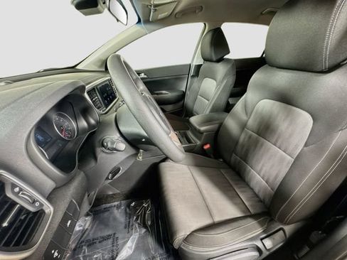 Used 2020 Kia Sportage LX AWD/4WD image 17