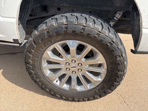 Used 2021 Ford F150 Limited image 10