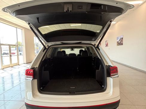 Used 2024 Volkswagen Atlas SE image 8