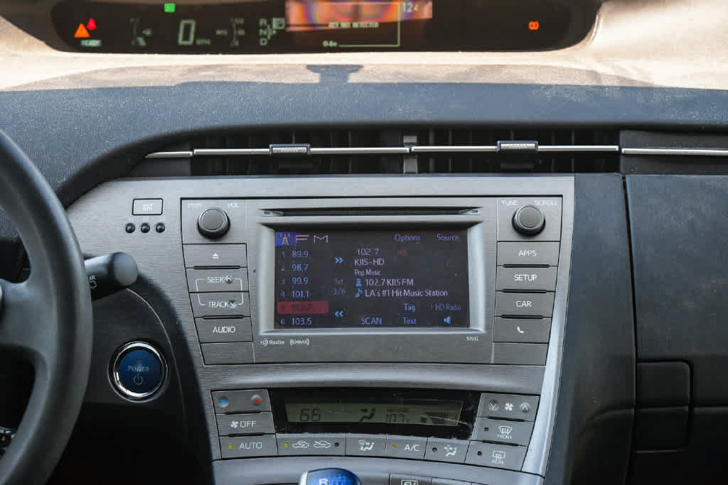 Used 2014 Toyota Prius Three FWD image 13