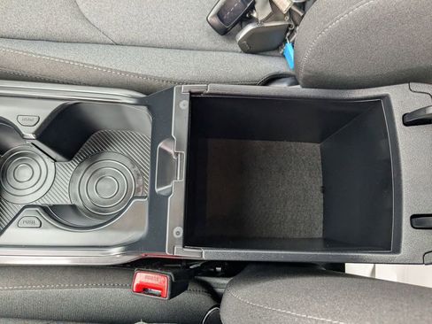 Used 2025 Kia K4 LXS image 29