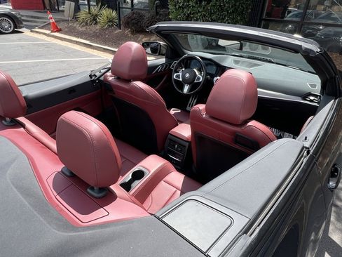 Used 2023 BMW M440i Convertible w/ Premium Package image 23