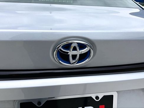 Used 2024 Toyota Corolla LE image 31