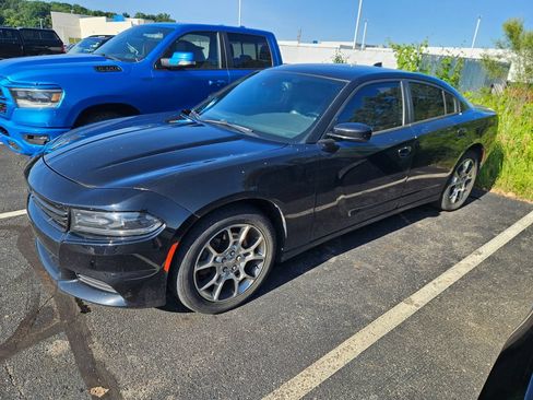 Used 2015 Dodge Charger SXT w/ AWD Premium Group image 1
