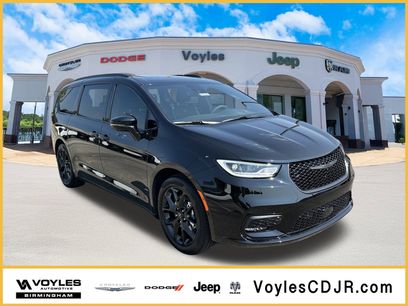 New 2026 Chrysler Pacifica Limited