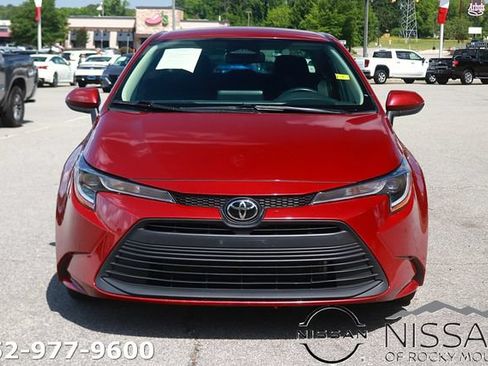 Used 2024 Toyota Corolla LE FWD image 2