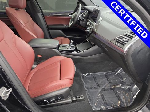Used 2024 BMW X3 M40i w/ Premium Package image 29