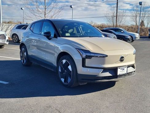 New 2026 Volvo EX30 Plus w/ Protection Package Premier image 2