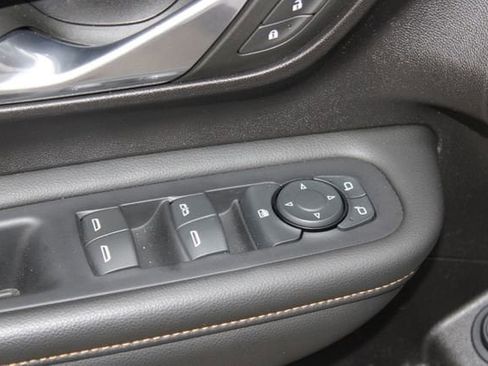 Used 2024 GMC Terrain AT4 w/ Infotainment Package II image 21