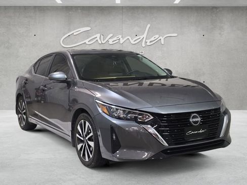 Used 2024 Nissan Sentra SV w/ SV Premium Package image 2