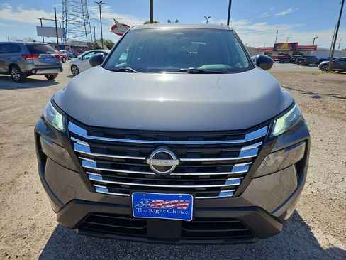 Used 2024 Nissan Rogue S image 3