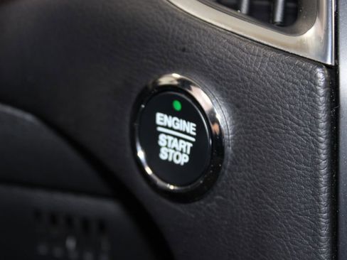 Used 2024 Ford Edge Titanium image 43