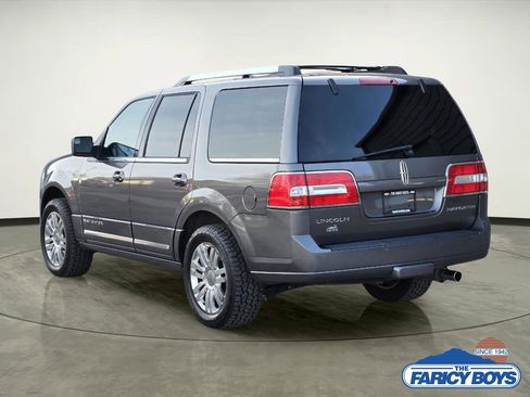 Used 2012 Lincoln Navigator 4WD image 2
