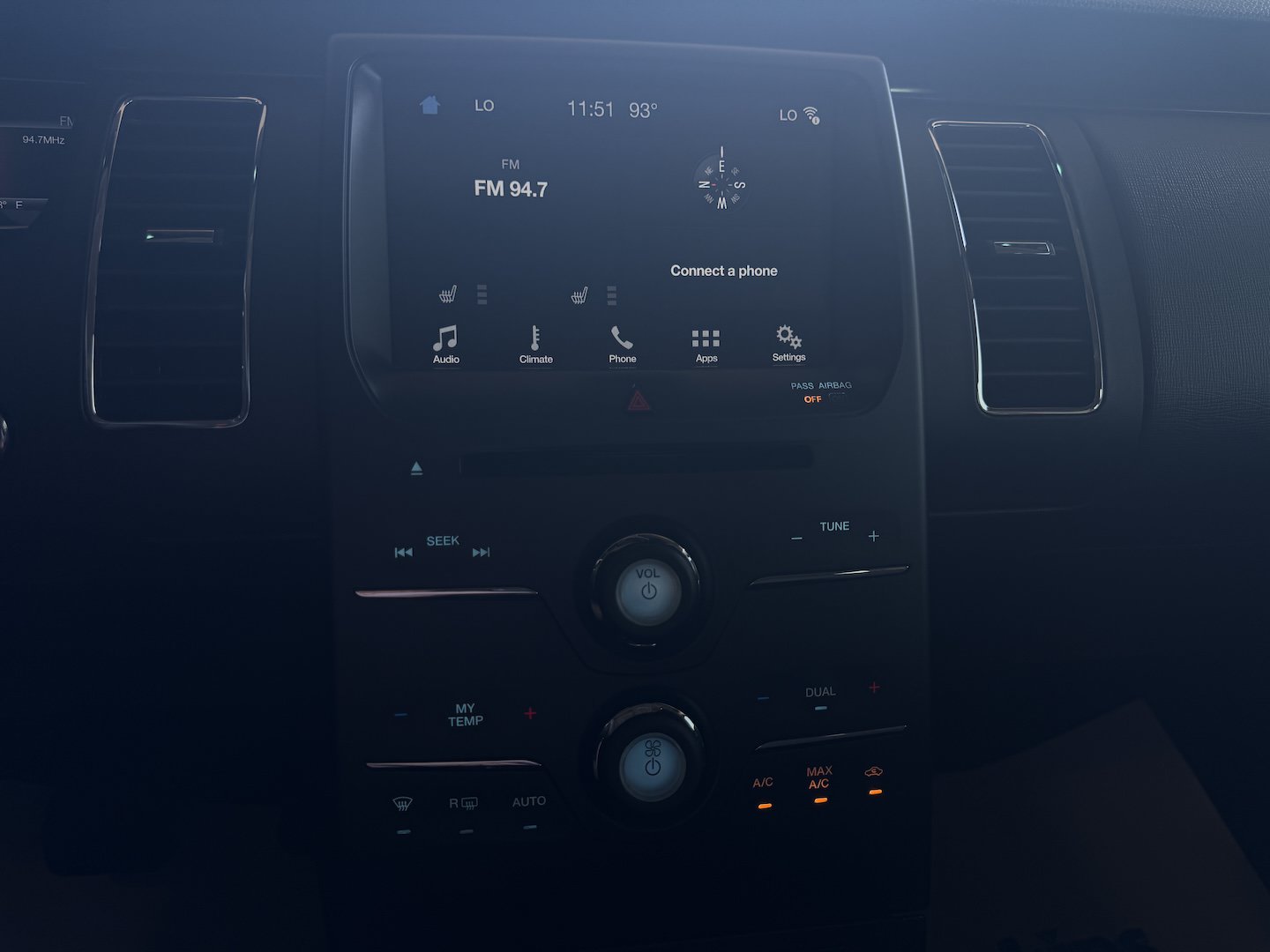 Used 2019 Ford Flex SEL FWD image 20
