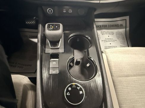 Used 2022 Nissan Rogue SV image 21