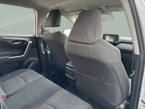 Certified 2021 Toyota RAV4 XLE image 31