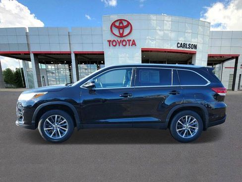 Certified 2019 Toyota Highlander XLE image 7