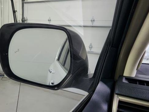 Used 2019 Lexus GX 460 Premium image 17