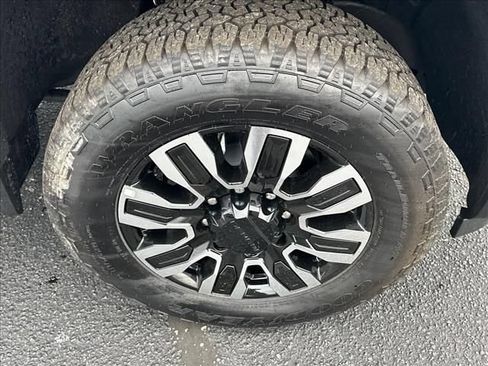 New 2026 GMC Sierra 2500 Denali Ultimate AWD/4WD image 15