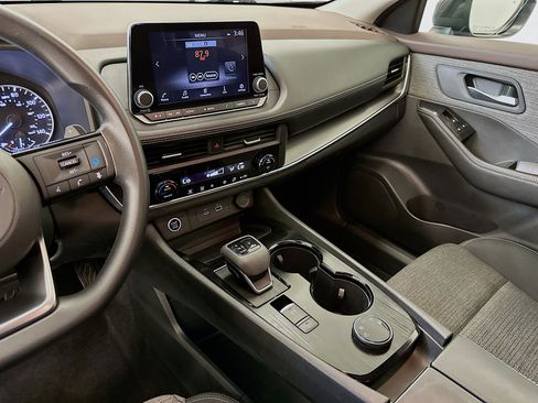 Used 2023 Nissan Rogue SV image 25