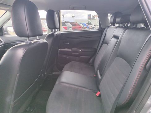 Used 2025 Mitsubishi Outlander Sport SE AWD/4WD image 26
