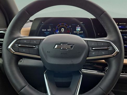 Used 2025 Chevrolet Equinox ACTIV w/ Convenience Package III image 22