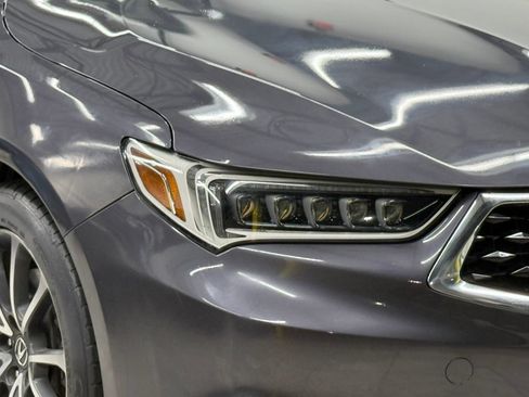 Used 2018 Acura TLX w/ Technology Package FWD image 6
