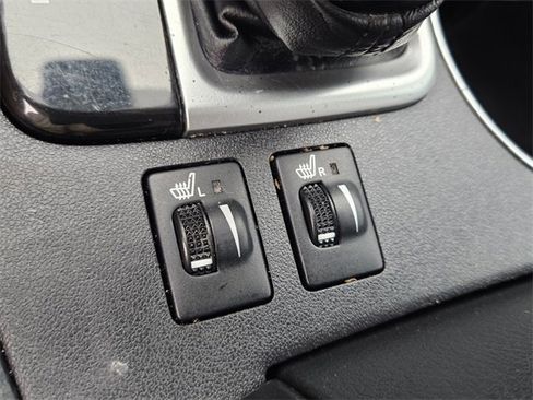 Used 2018 Toyota Highlander XLE image 26