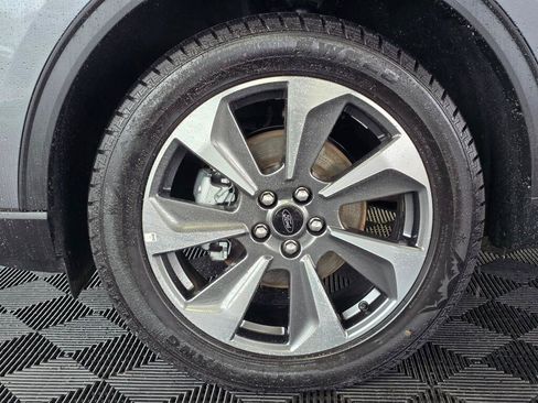 Used 2024 Ford Escape Platinum AWD/4WD image 10