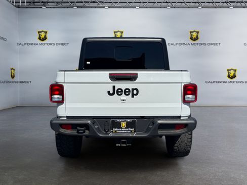 Used 2022 Jeep Gladiator Sport AWD/4WD image 4