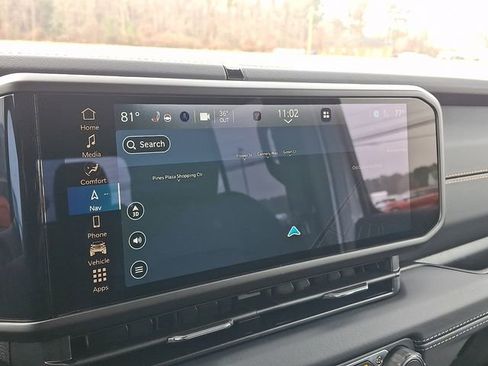 Used 2025 Jeep Gladiator Sport image 17