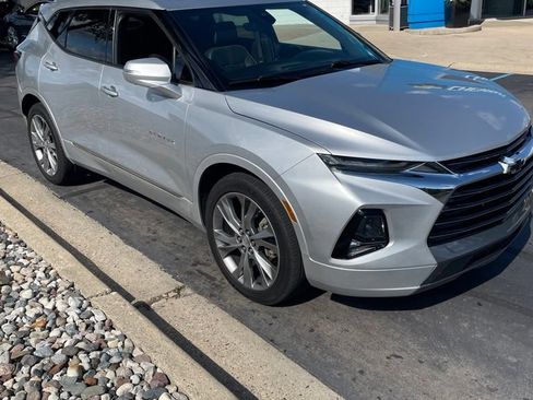 Used 2019 Chevrolet Blazer Premier w/ Sun and Wheels Package AWD/4WD image 4