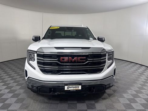 Used 2023 GMC Sierra 1500 SLT w/ SLT Premium Package image 6