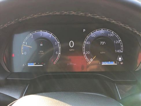 Used 2024 Jeep Grand Cherokee Limited image 11