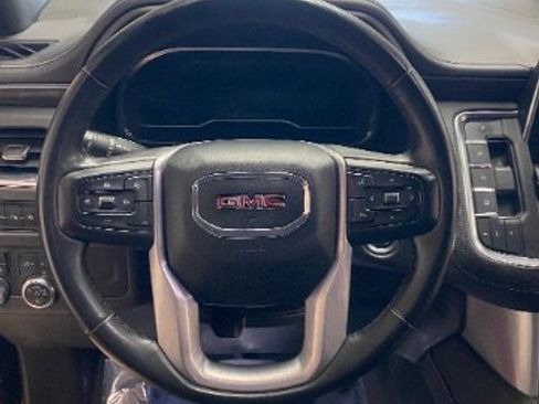 Used 2023 GMC Yukon XL SLT AWD/4WD image 21