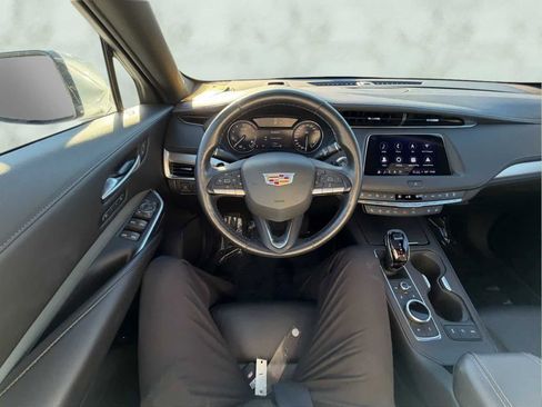 Used 2023 Cadillac XT4 Premium Luxury image 14