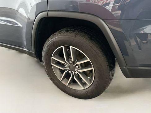 Used 2021 Jeep Grand Cherokee Limited AWD/4WD image 32