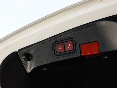 Used 2021 Mercedes-Benz C 63 AMG Coupe image 34