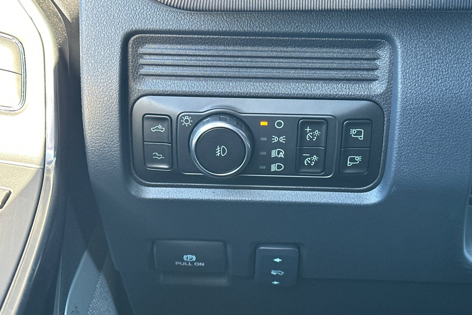 New 2027 Ford F250 Platinum AWD/4WD image 24