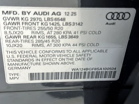 Used 2025 Audi Q6 e-tron Premium Plus AWD/4WD image 29
