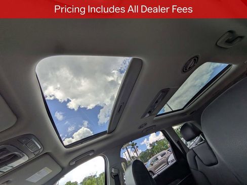 Used 2022 Kia Telluride SX w/ Towing Package AWD/4WD image 22