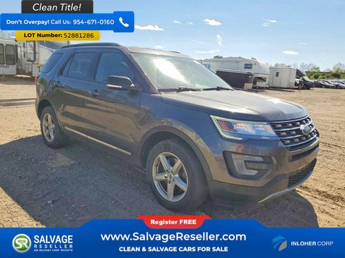 Used 2017 Ford Explorer XLT w/ Equipment Group 202A AWD/4WD image 5