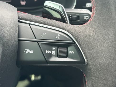 Used 2022 Audi RS Q8 w/ Carbon Optic Package image 24