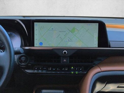 Used 2025 Toyota Crown Signia image 15