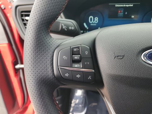 Used 2025 Ford Escape ST-Line Elite w/ Premium Technology Package image 26