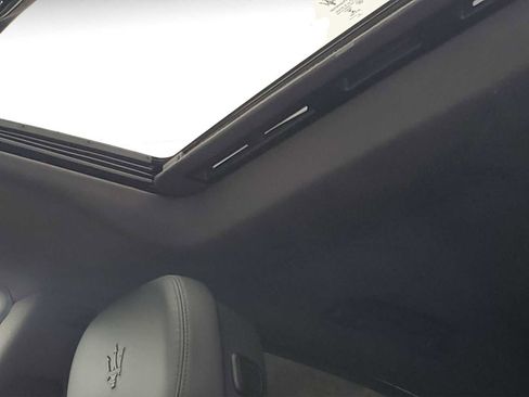 Used 2022 Maserati Quattroporte Modena Q4 image 22