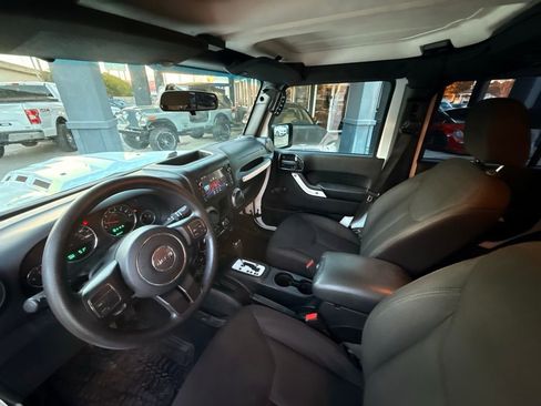 Used 2017 Jeep Wrangler Unlimited Sport image 24