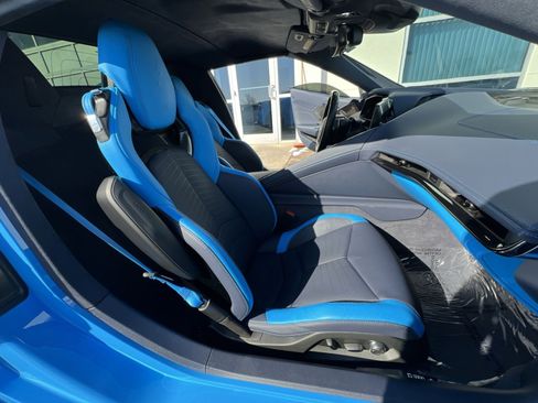 Used 2025 Chevrolet Corvette Z06 image 26