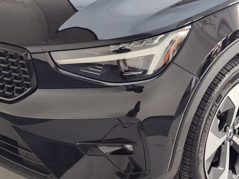 Certified 2026 Volvo XC40 B5 Plus AWD/4WD image 12