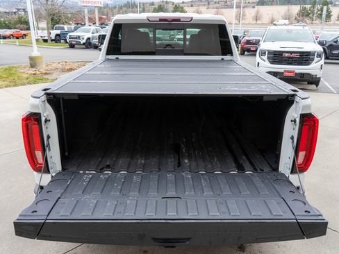 Used 2021 GMC Sierra 2500 AT4 w/ AT4 Preferred Package image 38